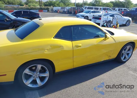 2017 Dodge Challenger Sxt из США, поврежденный, VIN 2C3CDZAG3HH501610